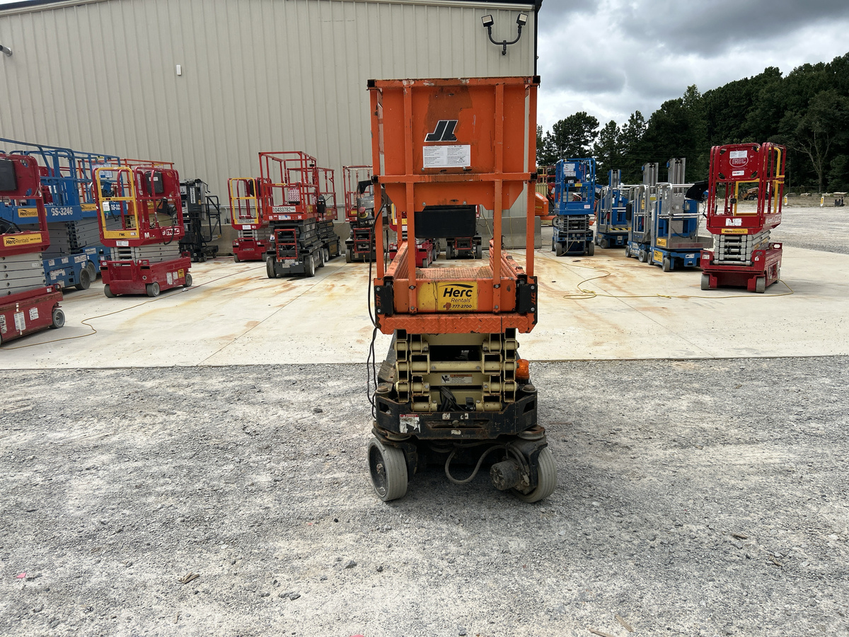2018 JLG 1932R-5