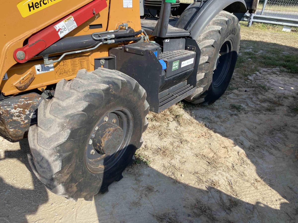 2019 Case 580N