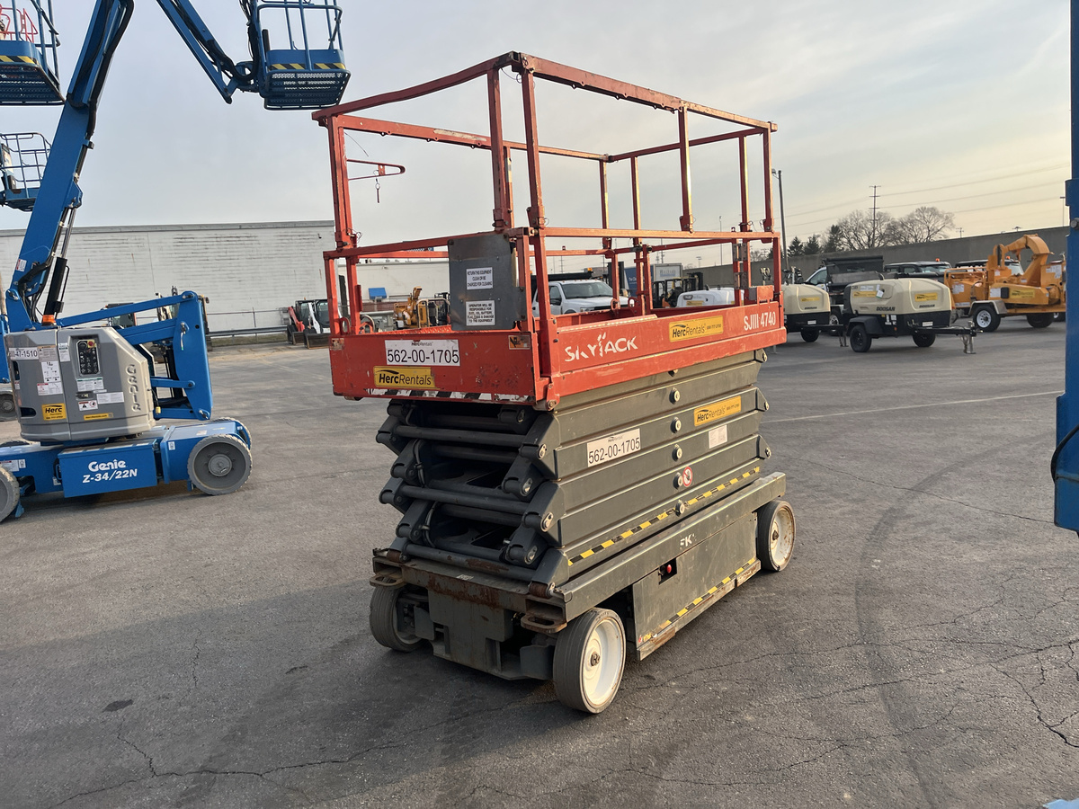 2019 Skyjack SJ4740-4