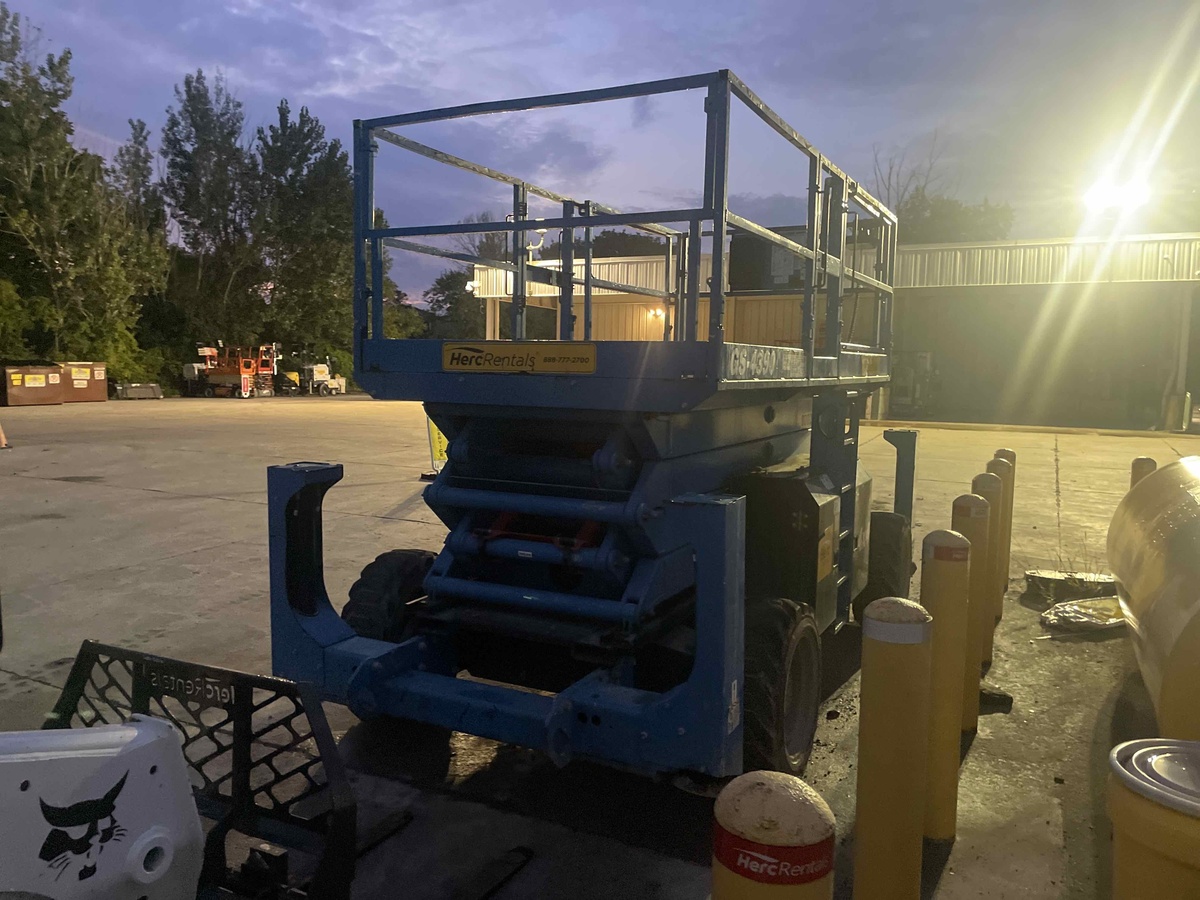 2018 Genie GS-4390 RT-5