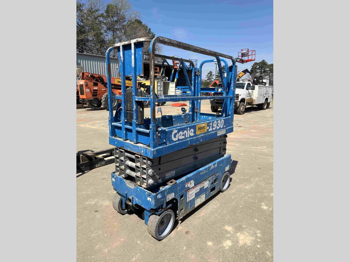 2018 Genie GS-1930