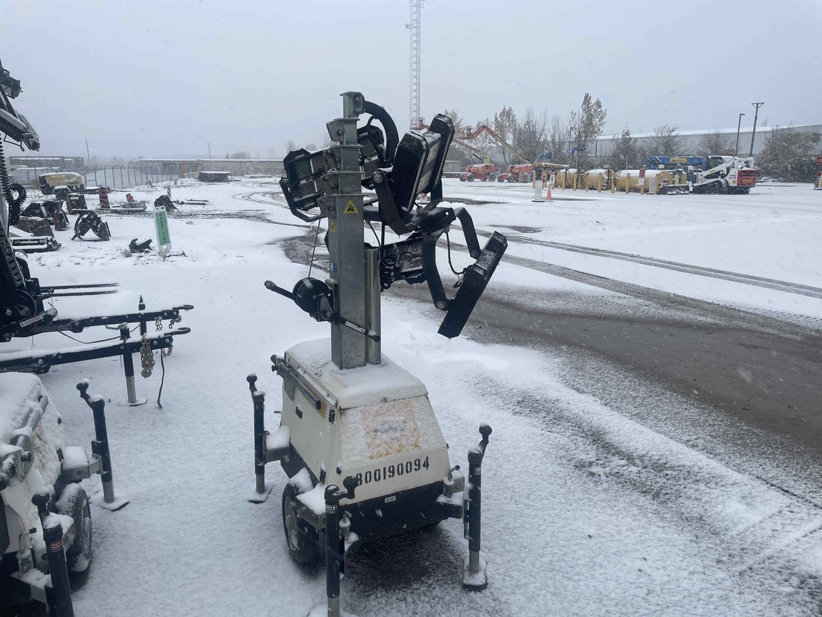 2017 Magnum PLT240-2