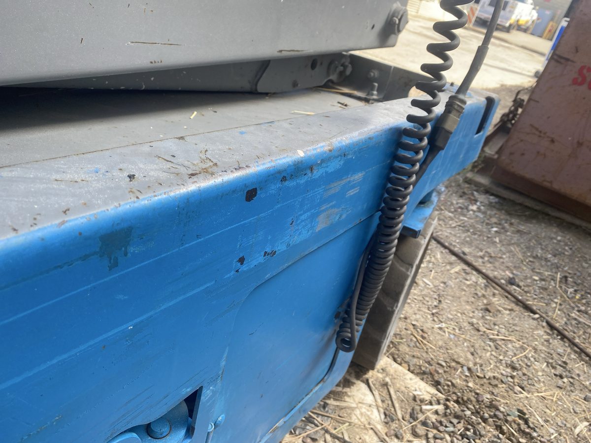 2016 Genie GS-3246-19