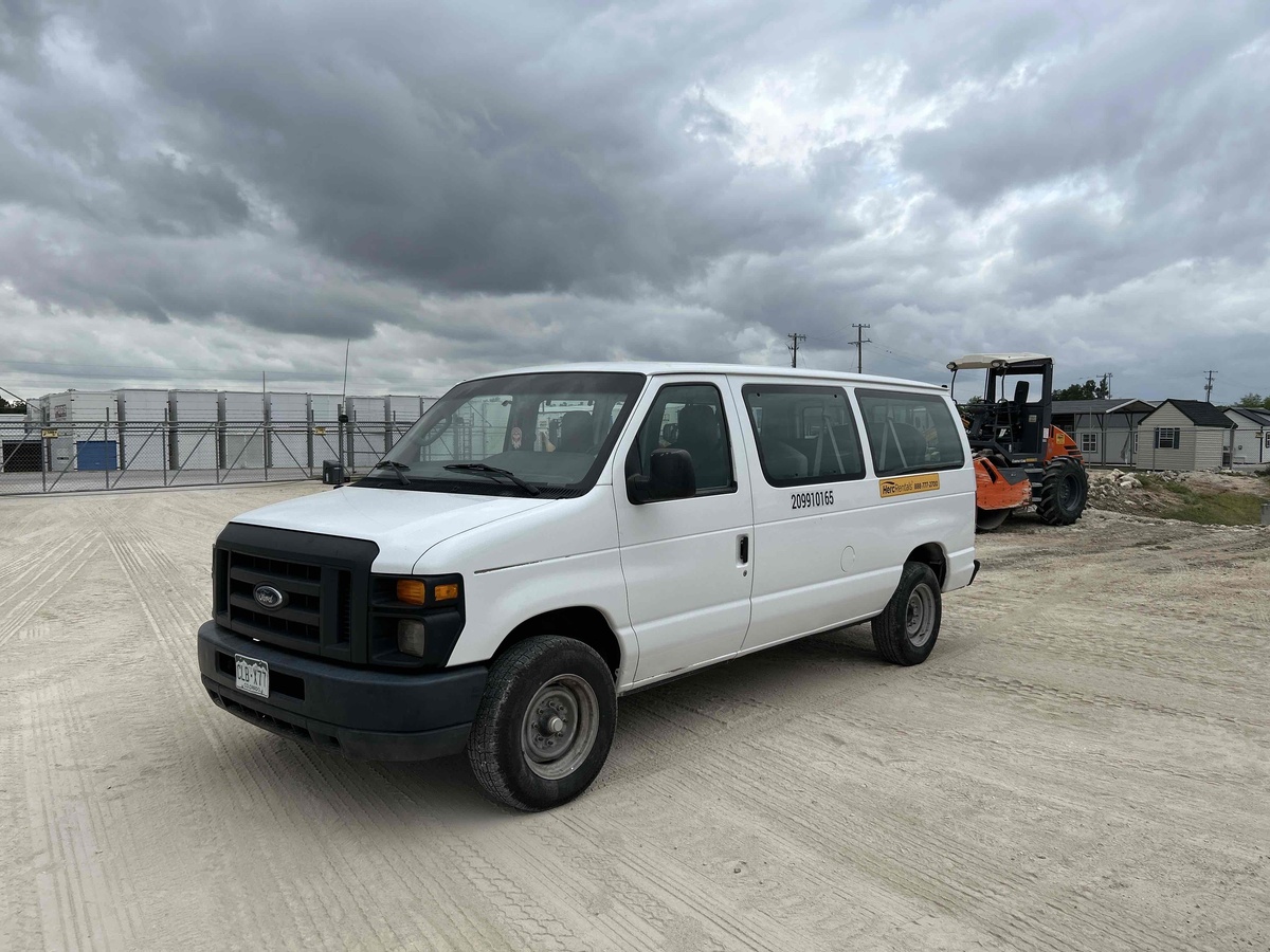 2013 Ford E150-1