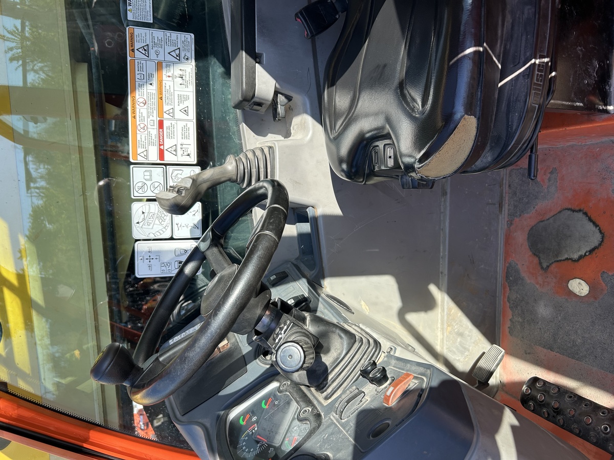 2019 JLG 1255-8