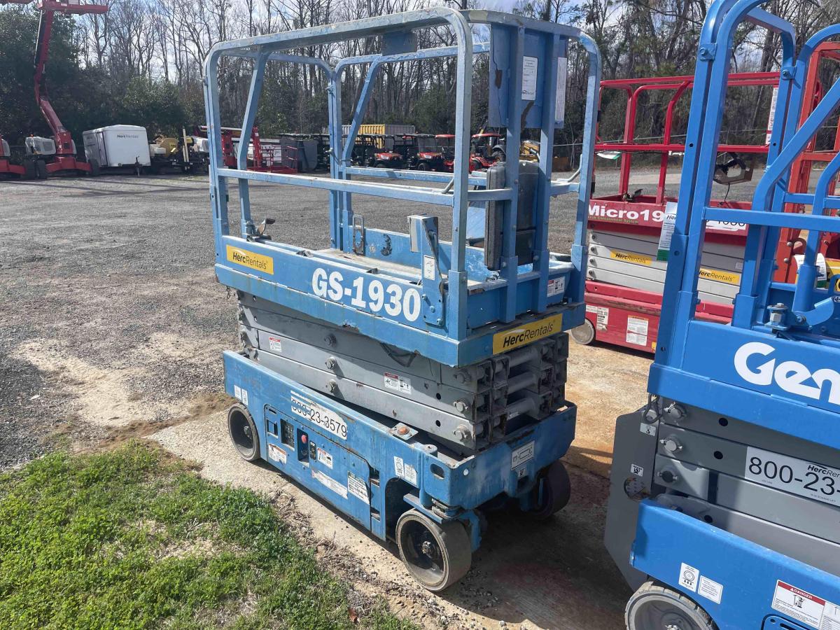 2018 Genie GS-1930