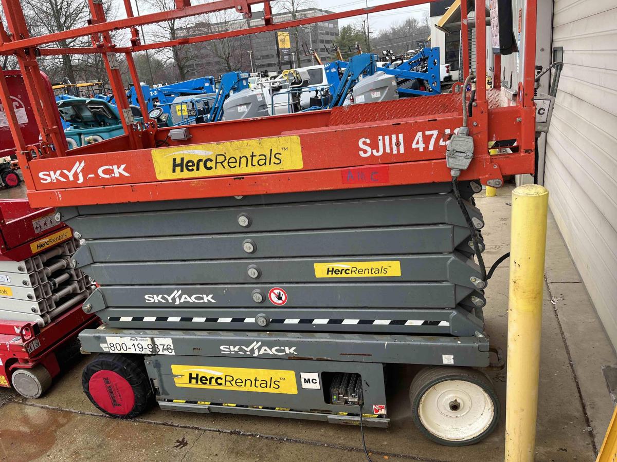 2018 Skyjack SJ4740