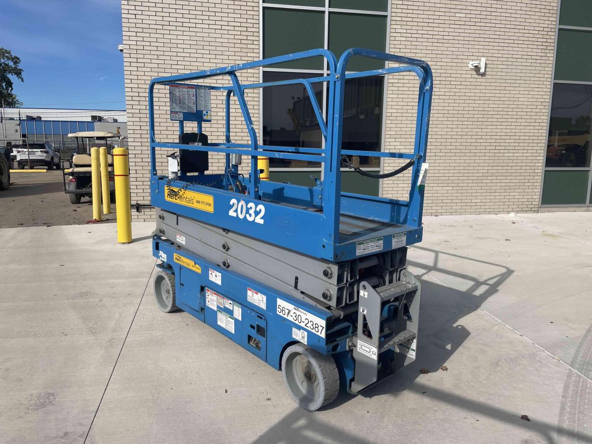 2019 Genie GS-2032