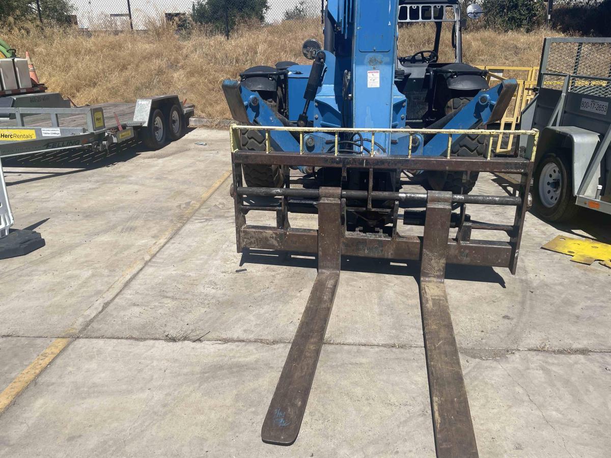 2015 Genie GTH-1056-3