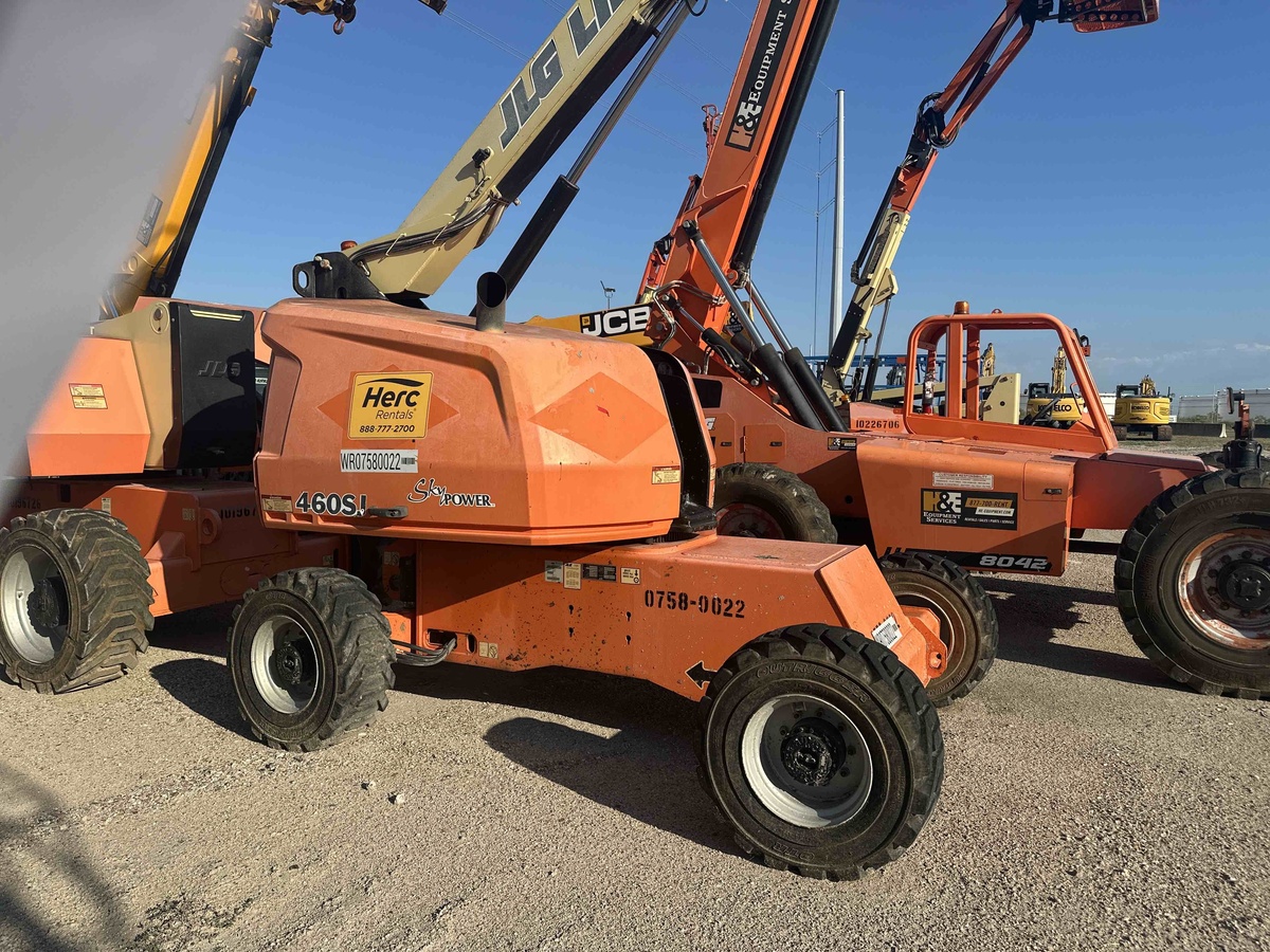 2017 JLG 460SJ-2