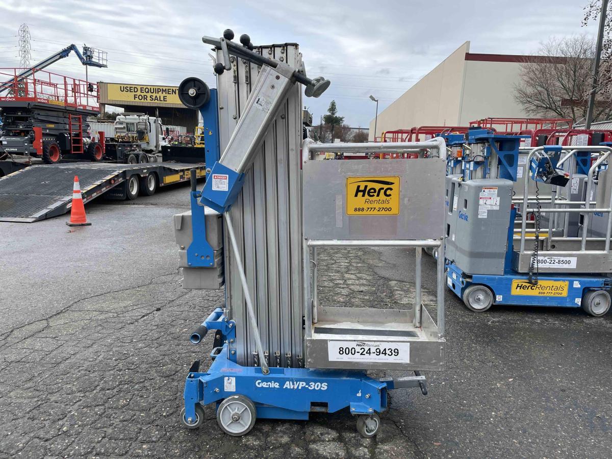 2019 Genie AWP-30S
