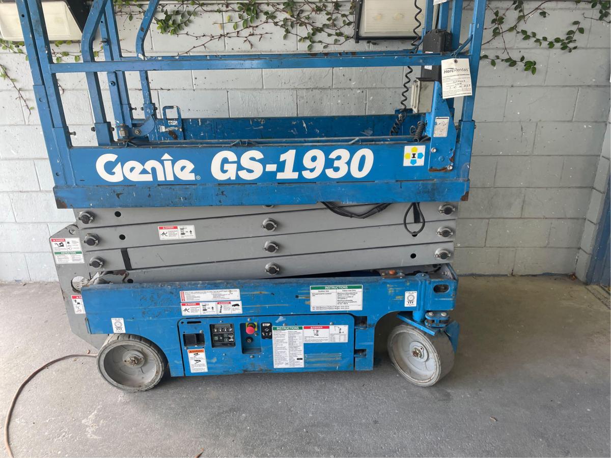 2018 Genie GS-1930