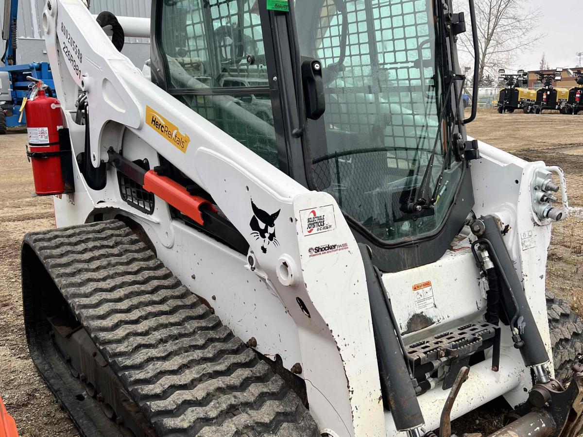 2018 Bobcat T740