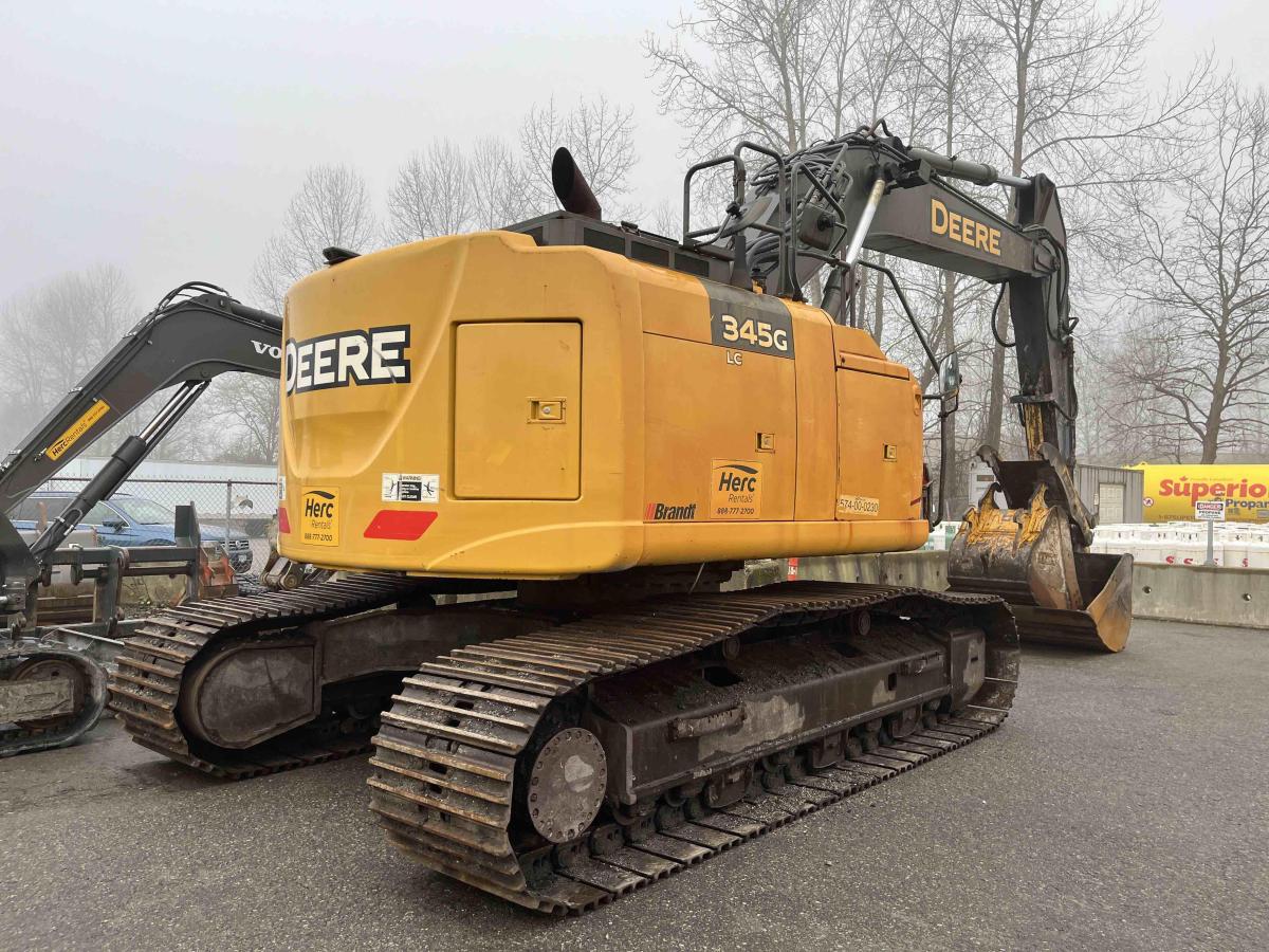 2019 John Deere 345GLC