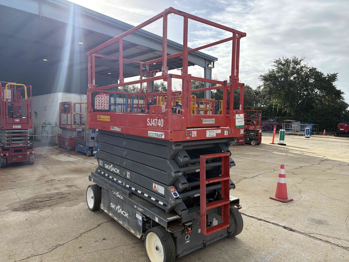 2022 Skyjack SJ4740-4