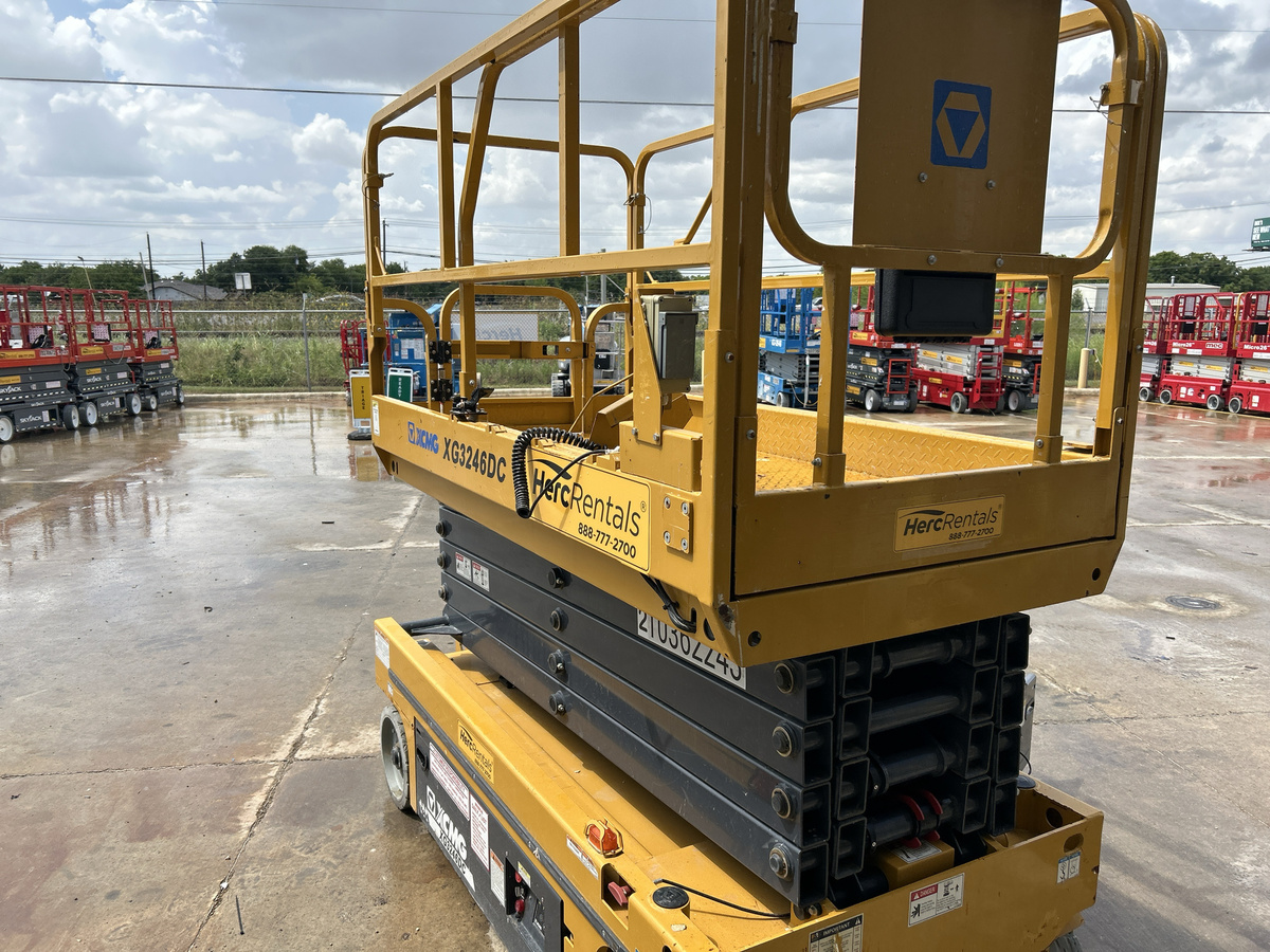 2021 XCMG XG3246DC-12