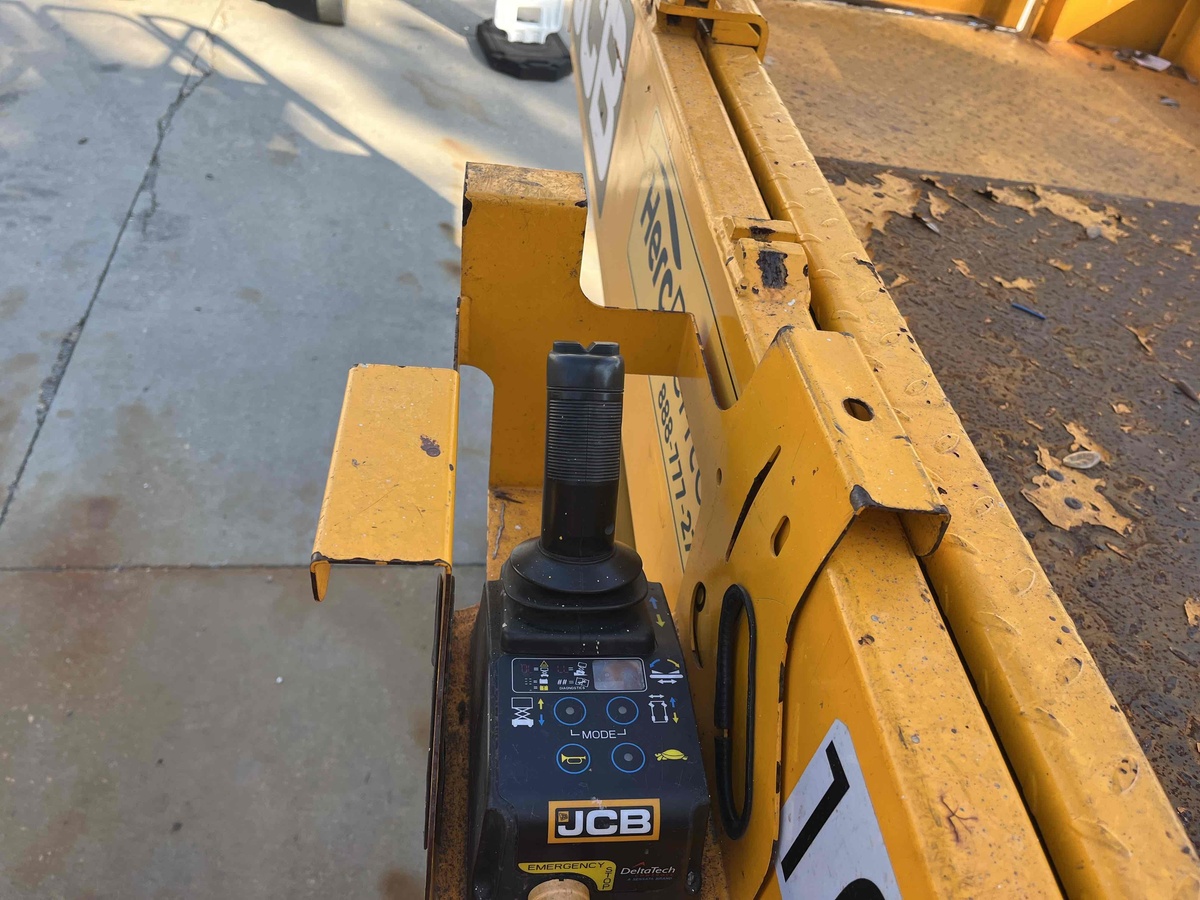 2023 JCB S3246E-7