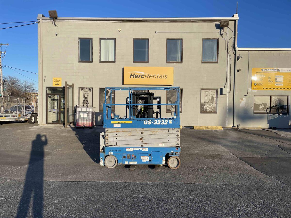 2016 Genie GS-3232-3