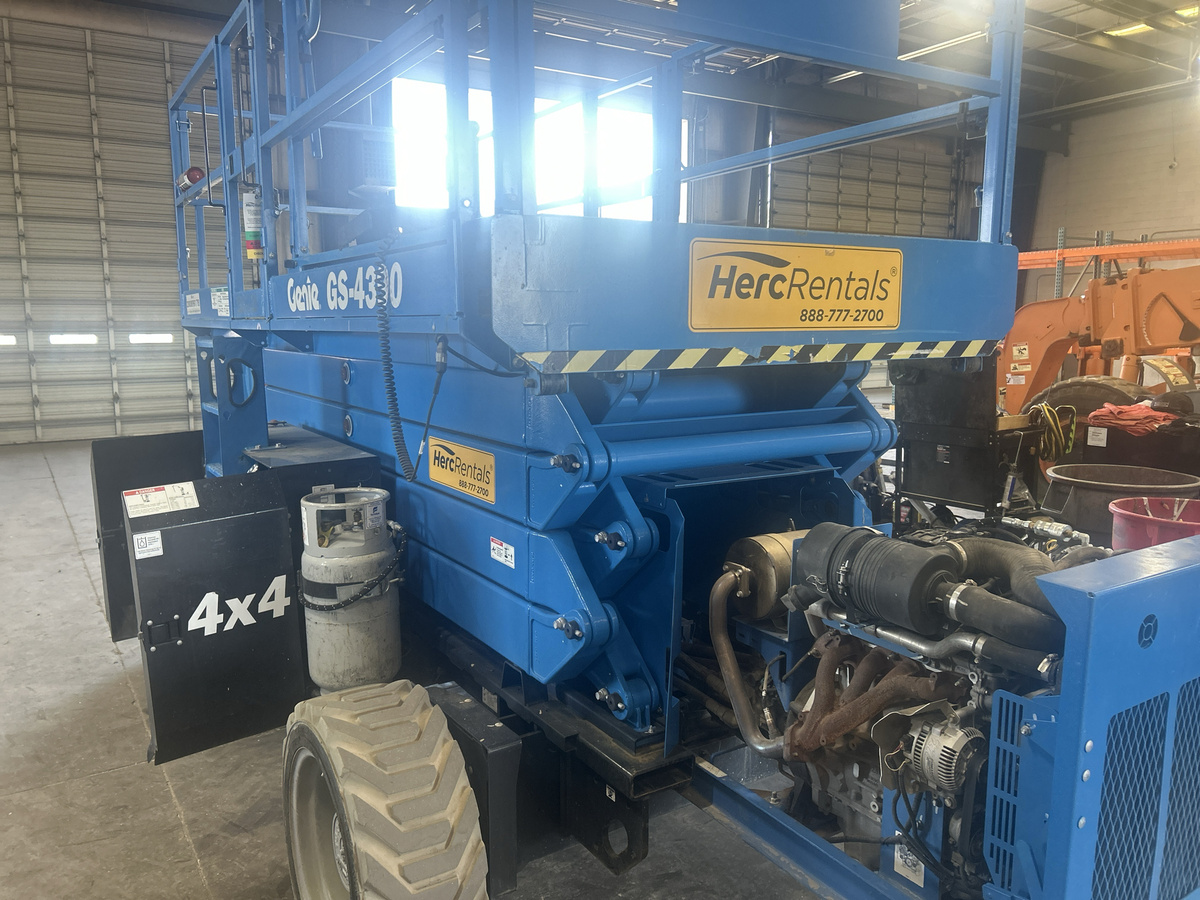 2019 Genie GS-4390 RT-6