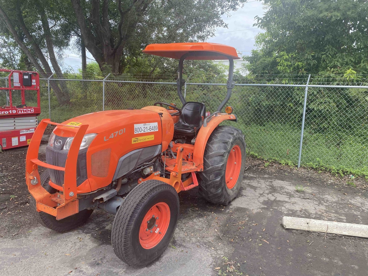 2018 Kubota L4701