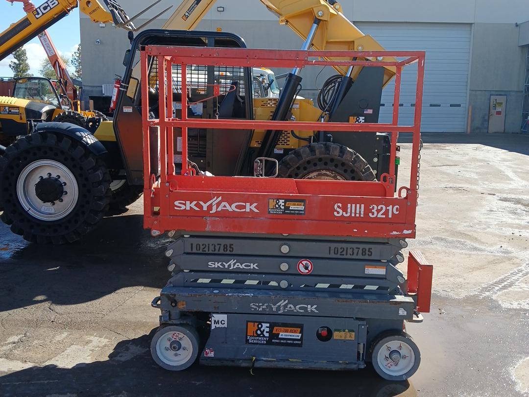 2017 Skyjack SJ3219