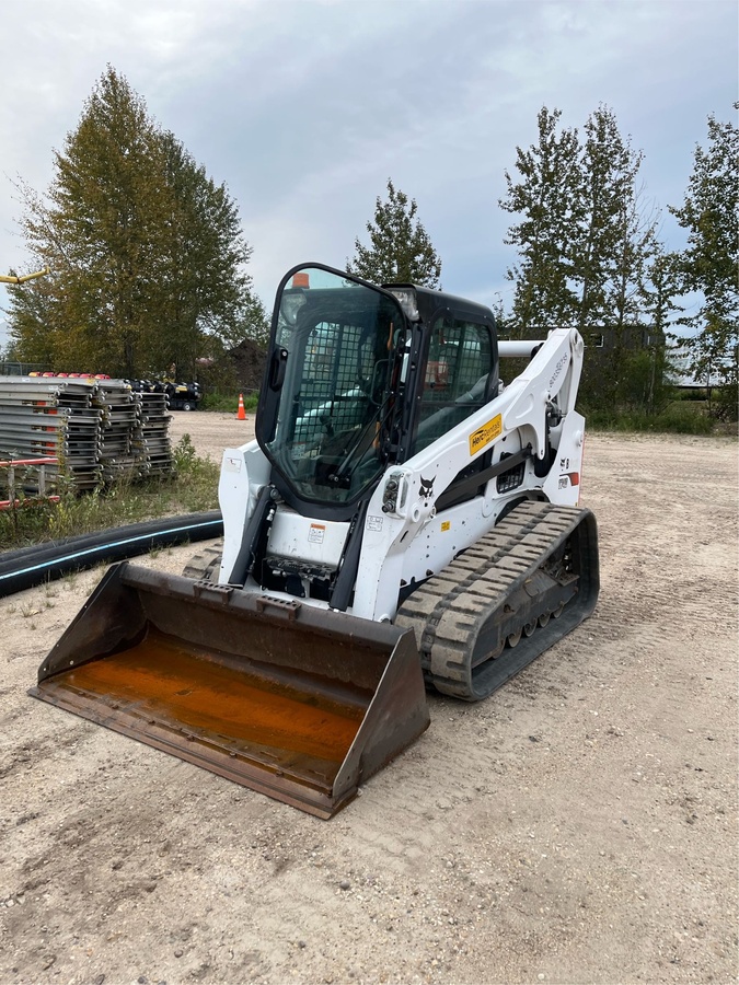 2022 Bobcat T740