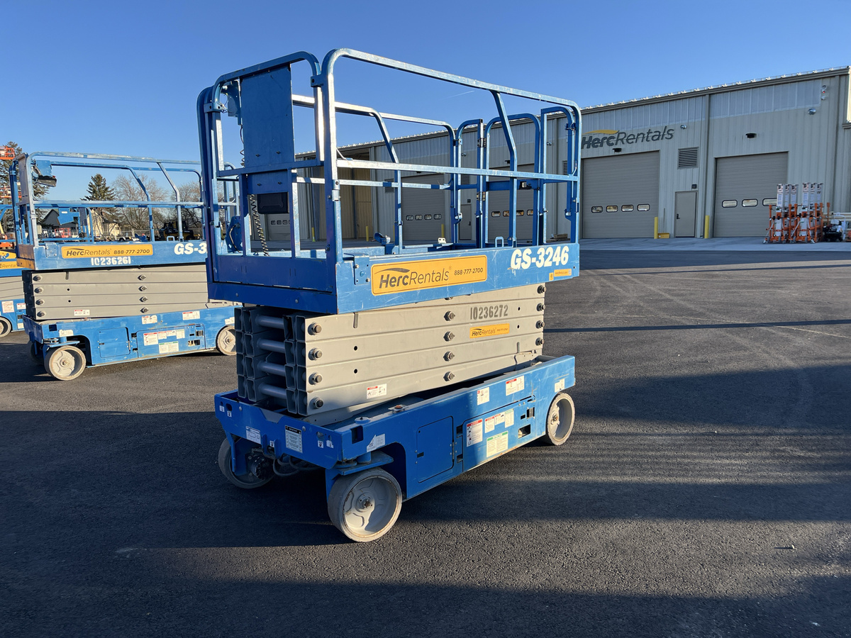 2018 Genie GS-3246-3
