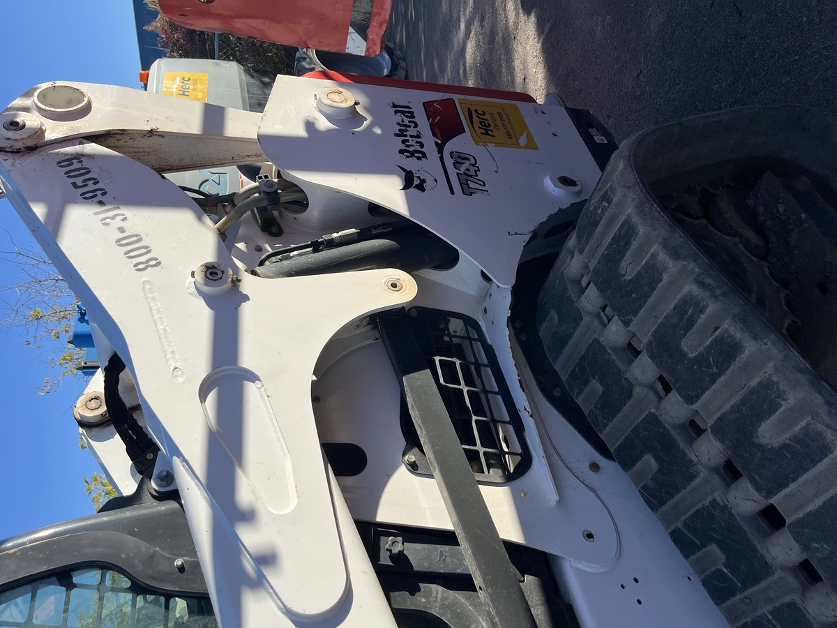 2021 Bobcat T740-7