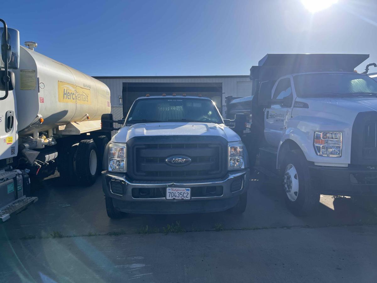 2016 Ford F550-2