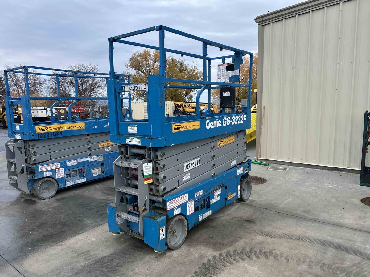 2017 Genie GS-3232-2