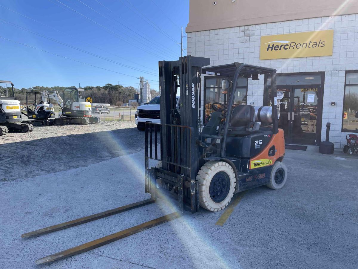 2017 Doosan G25P-5