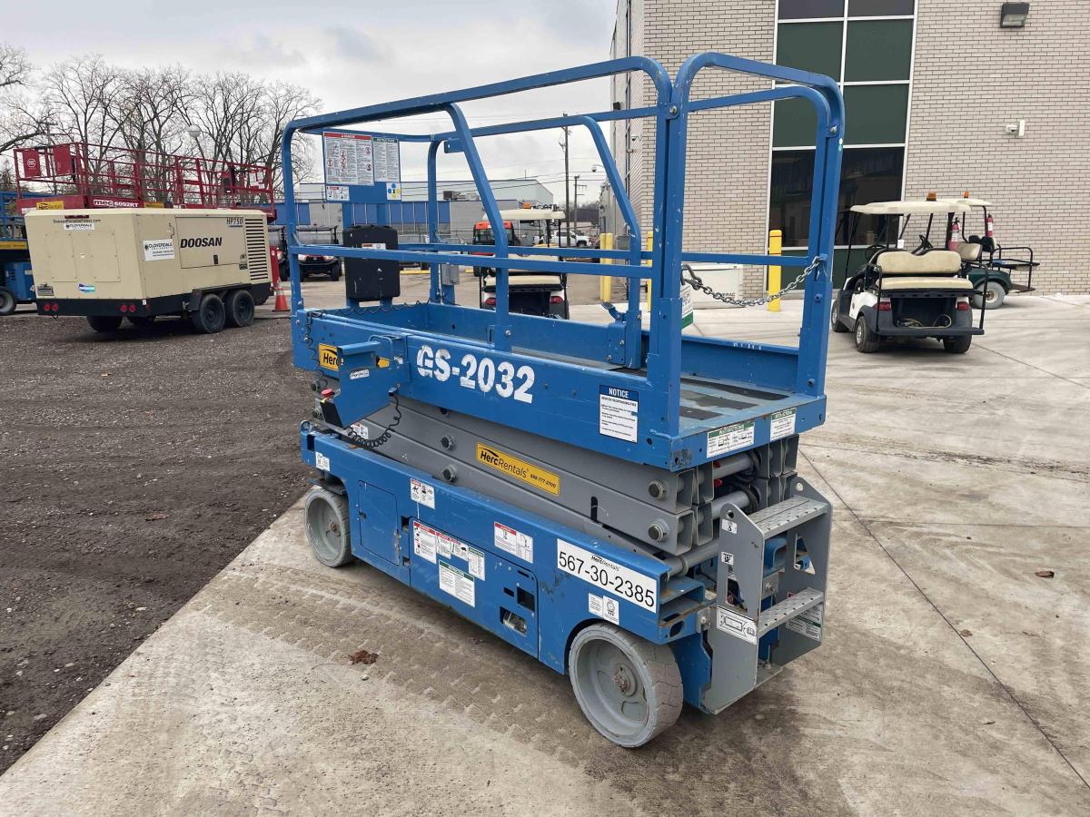 2019 Genie GS-2032