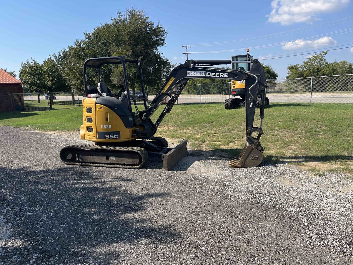 2020 John Deere 35G-4