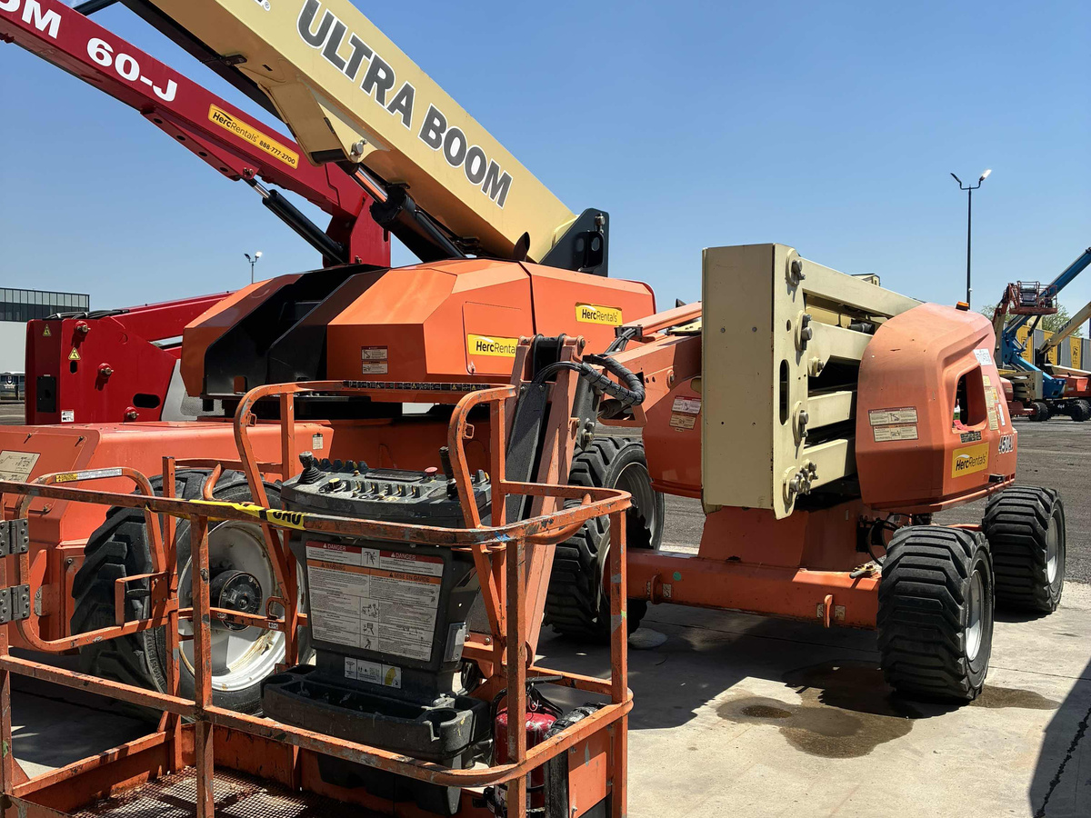 2017 JLG 450AJ-10