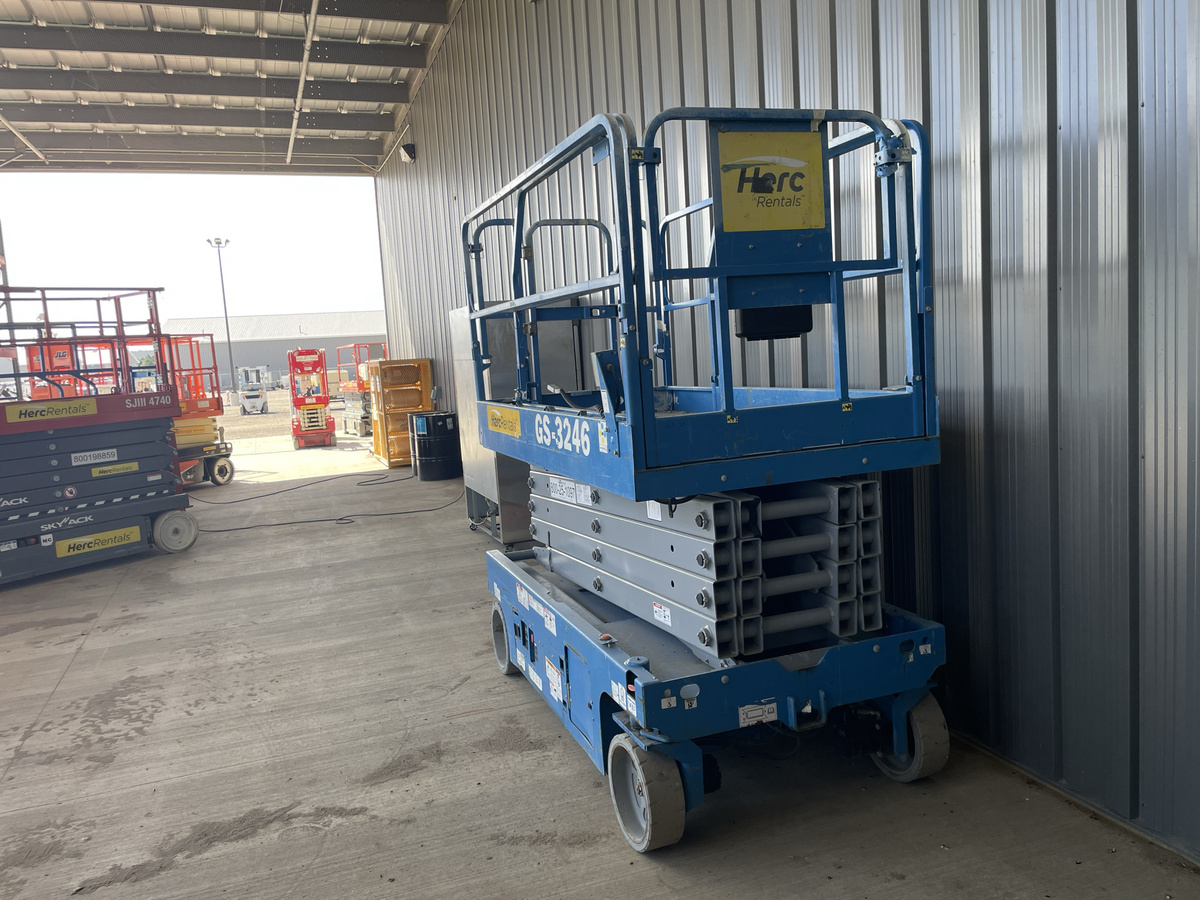 2019 Genie GS-3246-2
