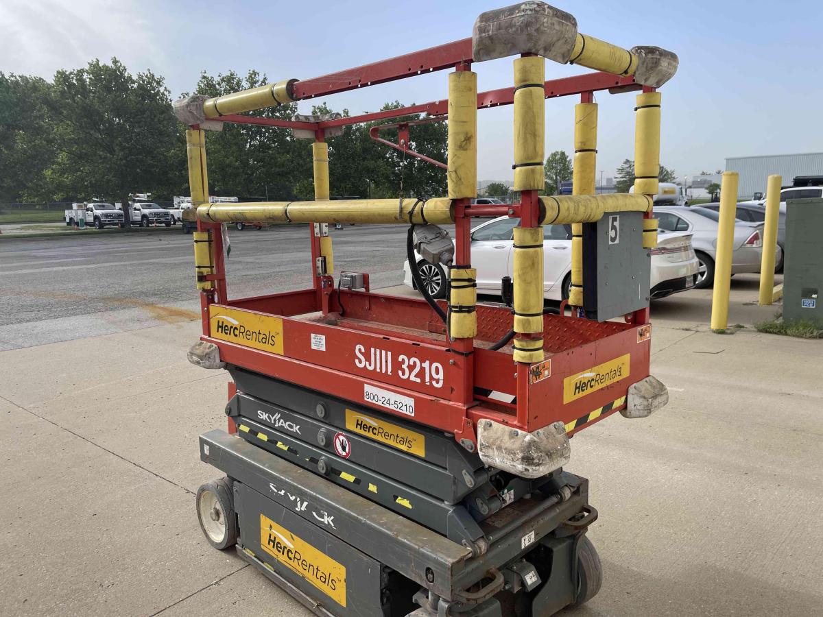 2019 Skyjack SJ3219