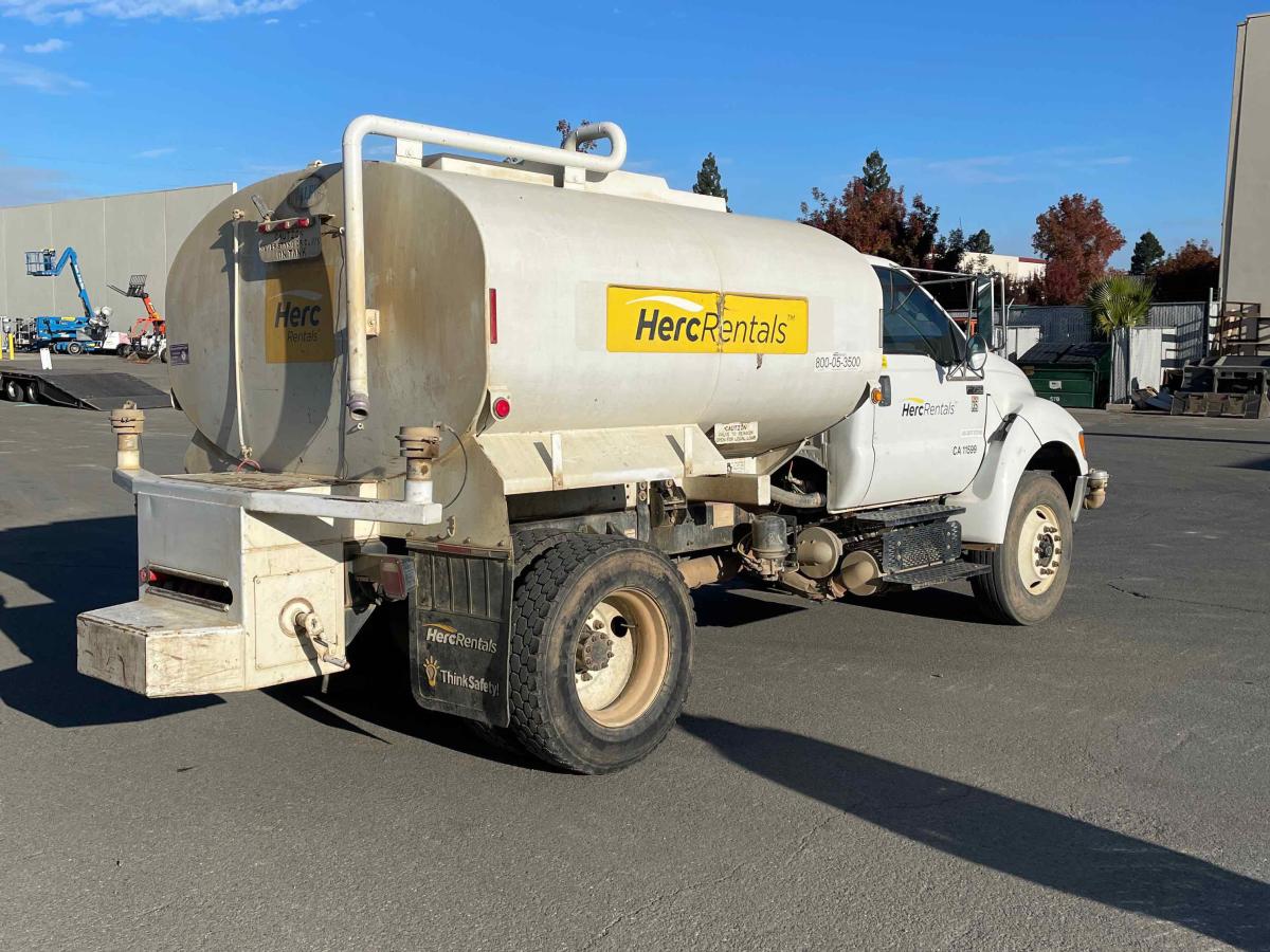 2015 Ford F750
