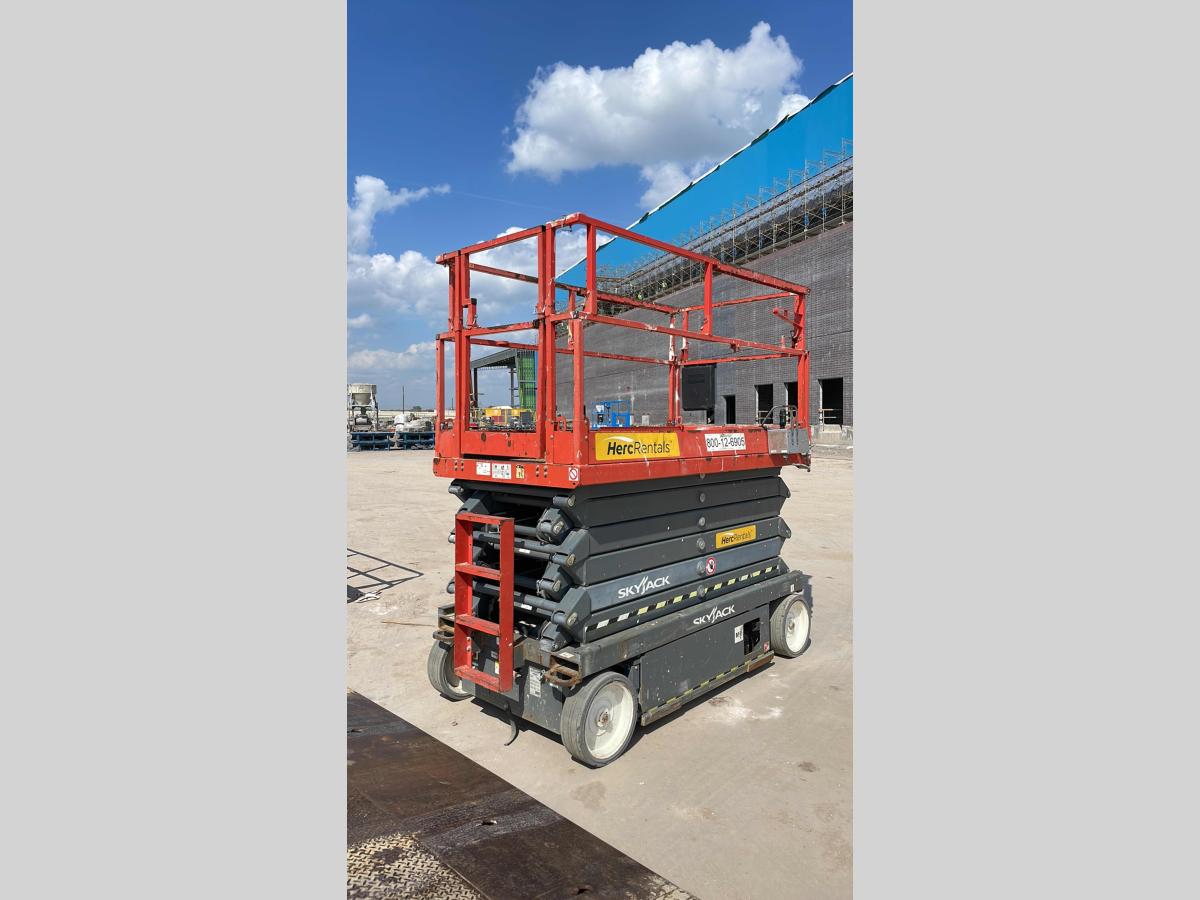 2016 Skyjack SJ4740