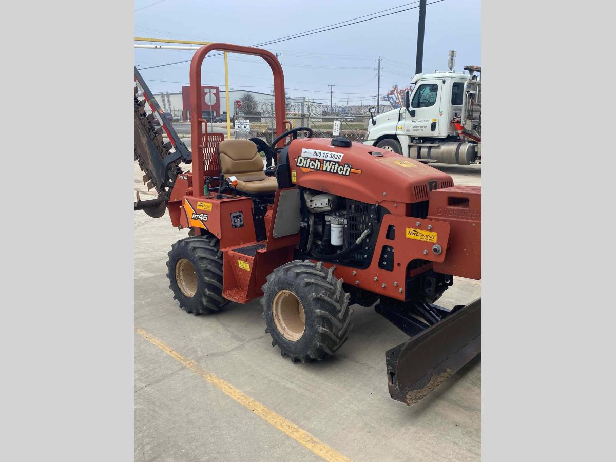 2017 Ditch Witch RT45