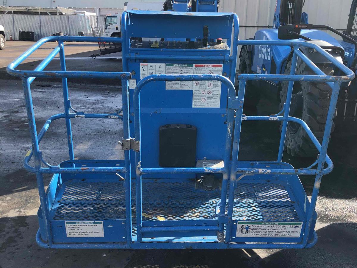 2013 Genie Z-45/25