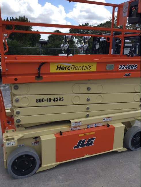 2016 JLG 3248RS