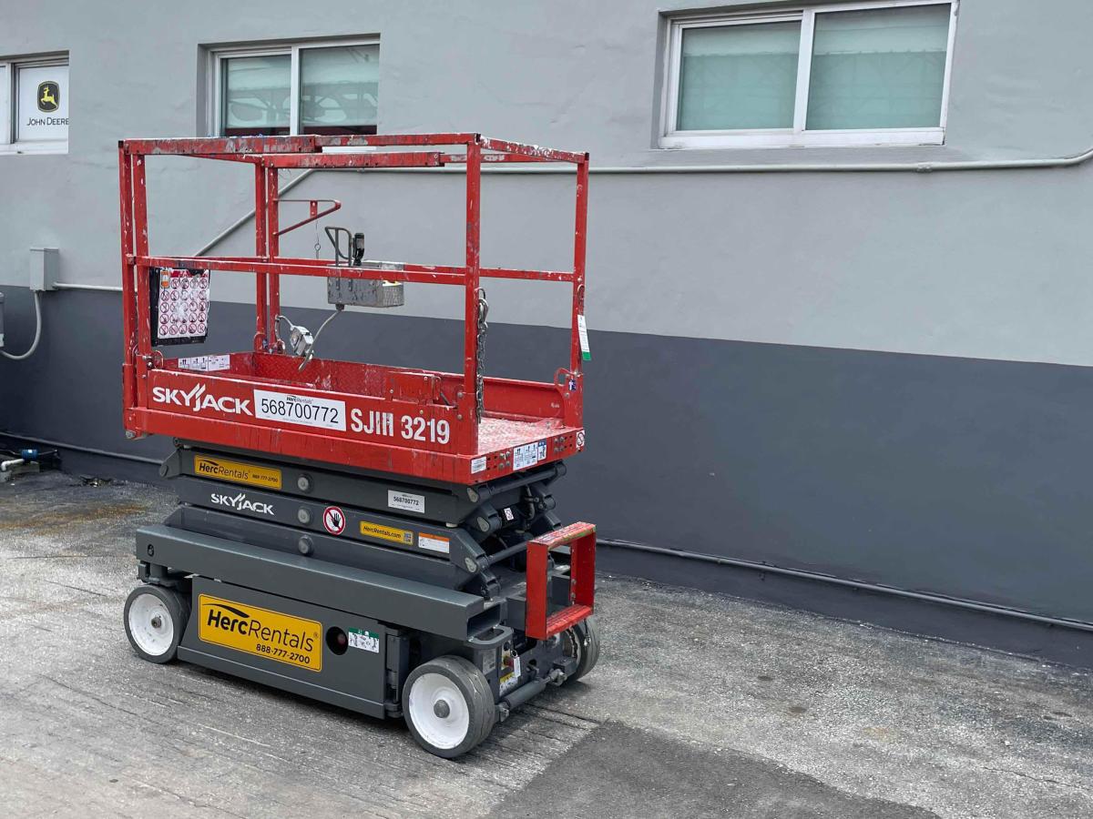 2017 Skyjack SJ3219
