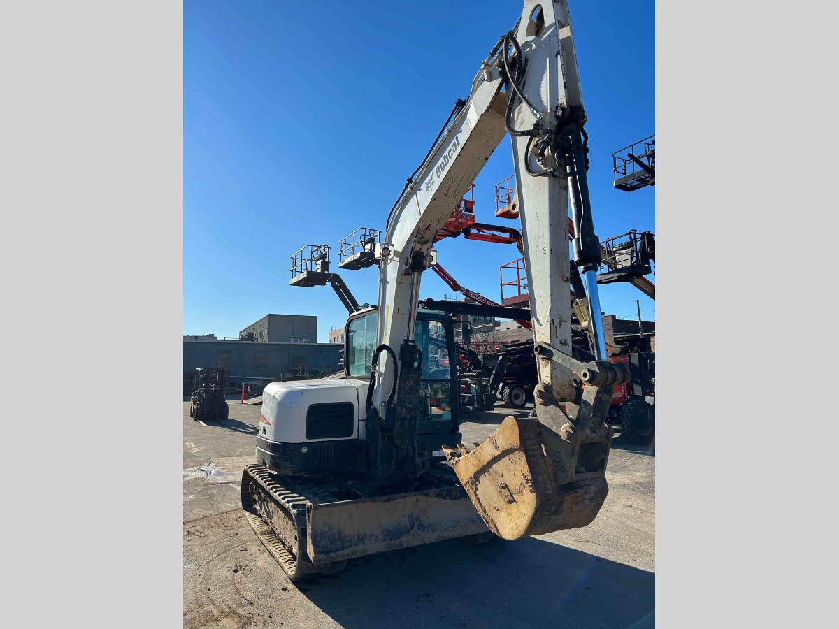 2017 Bobcat E85
