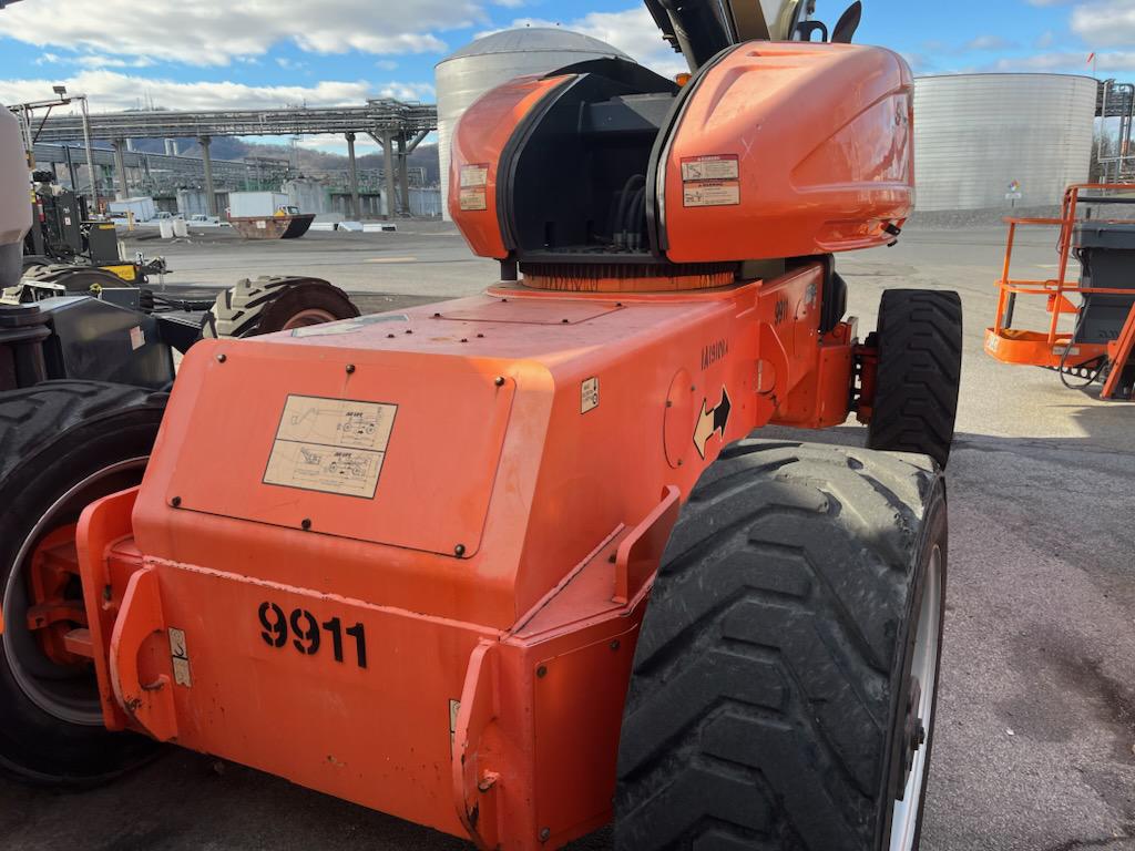 2008 JLG 600AJ