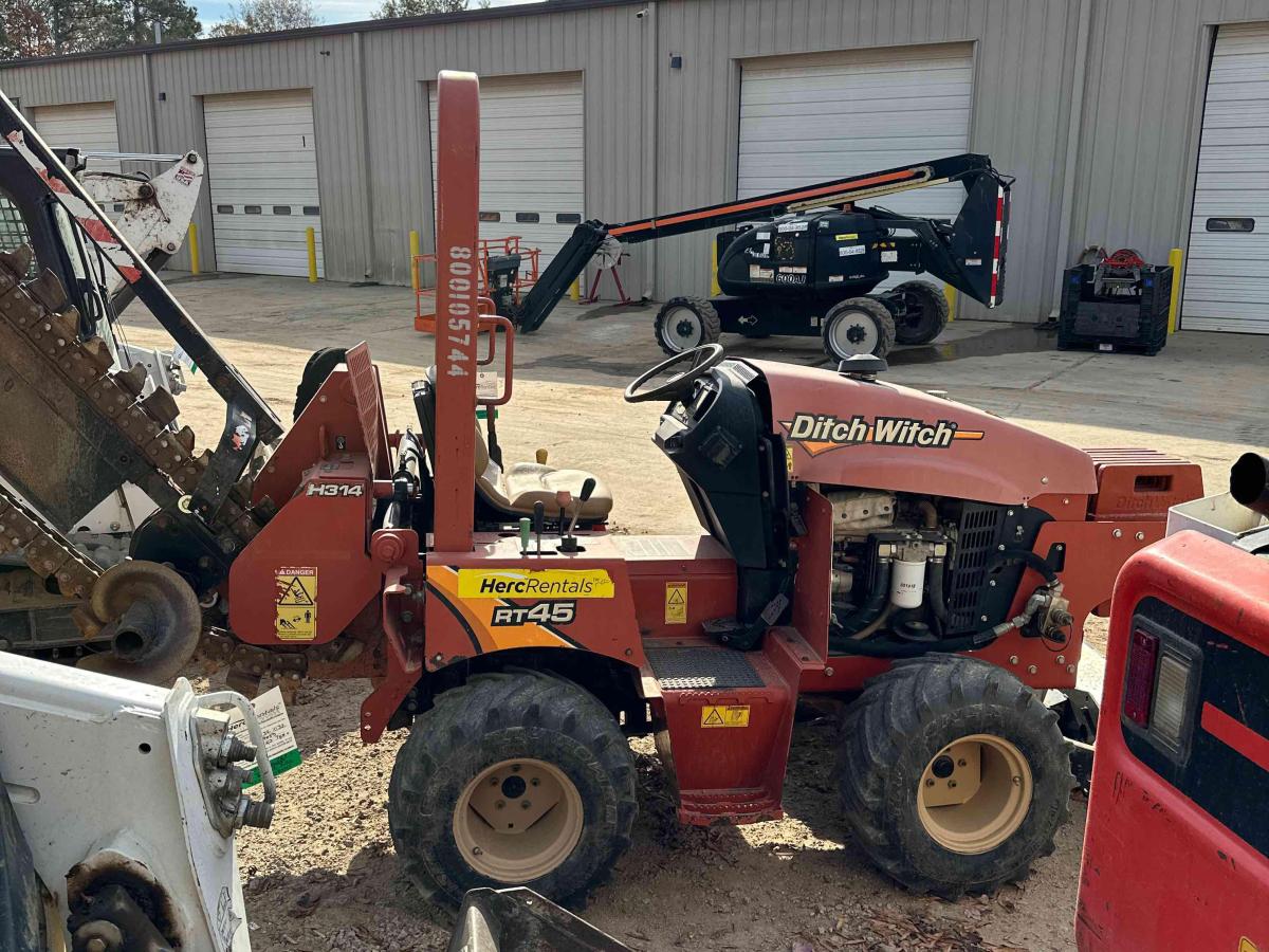 2016 Ditch Witch RT45