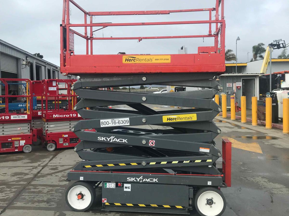 2017 Skyjack SJ4632