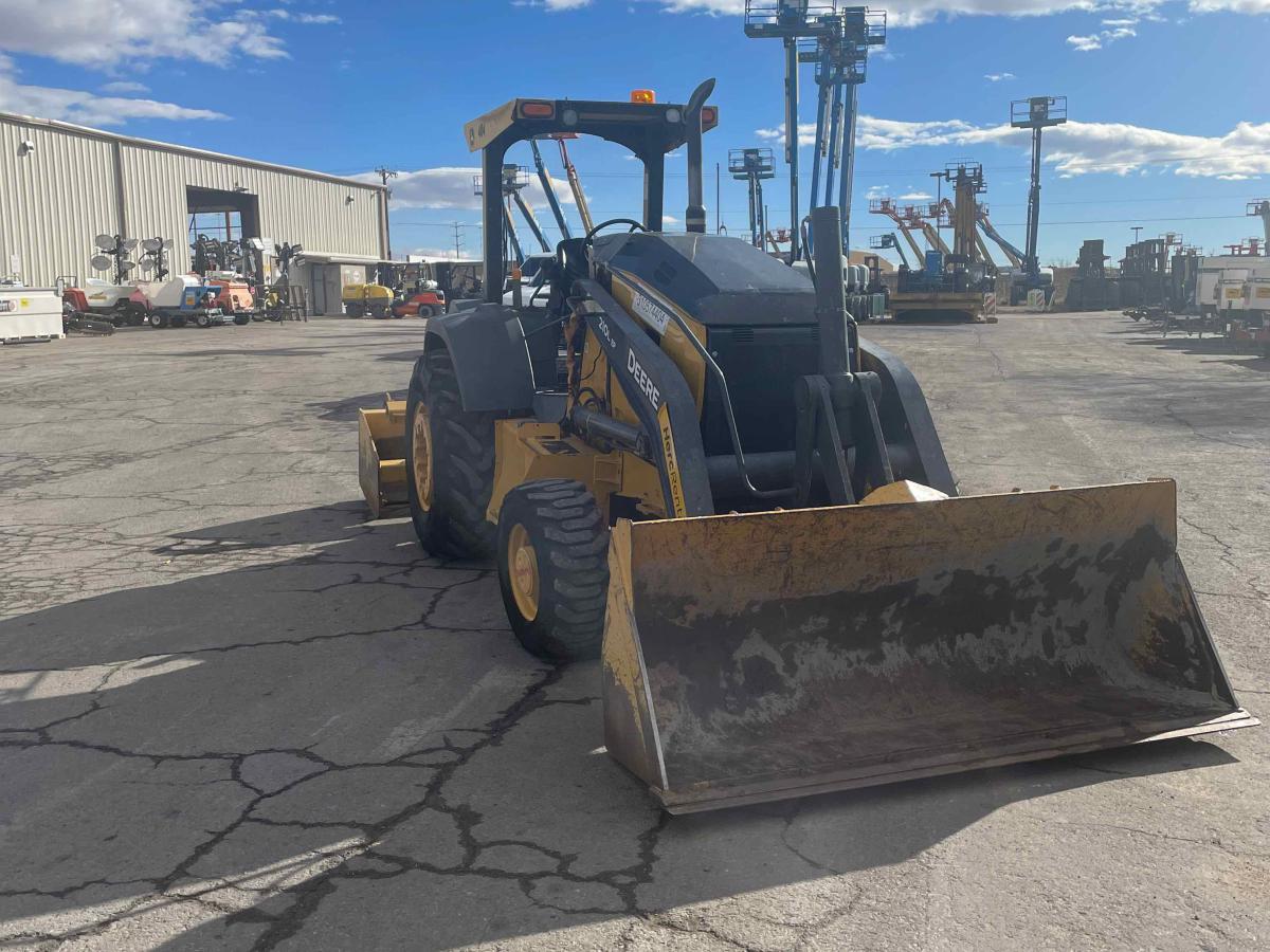 2015 John Deere 210LEP