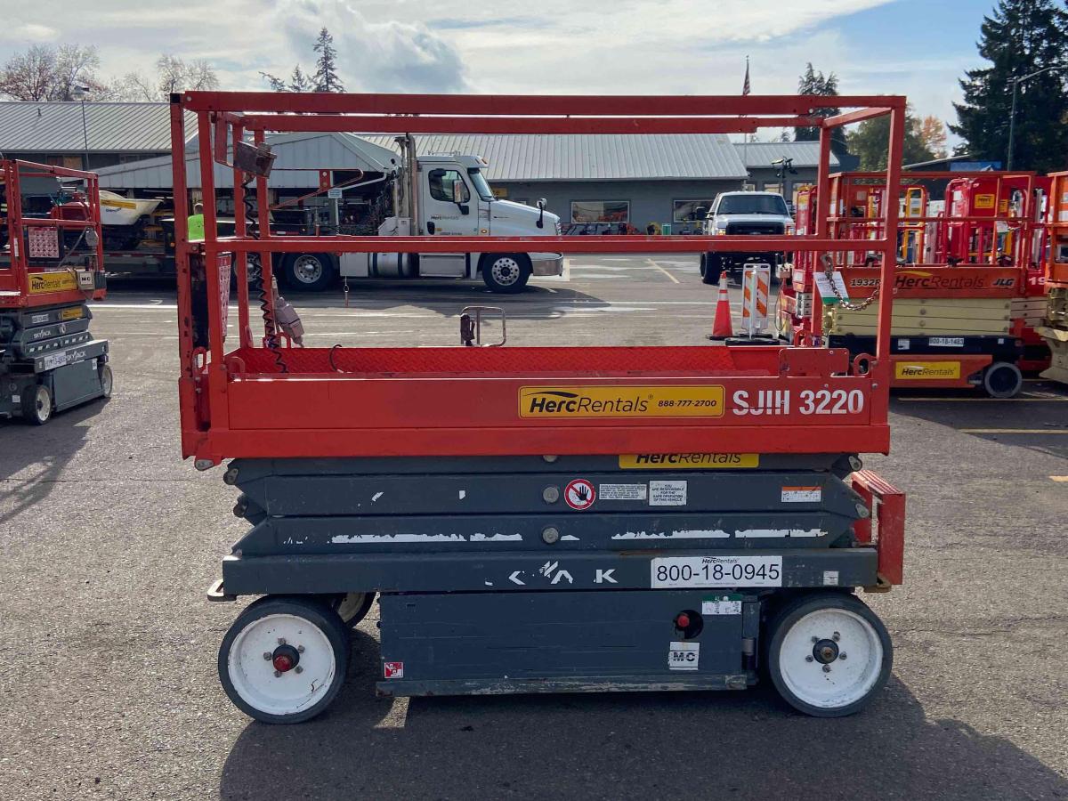 2017 Skyjack SJ-3220-3