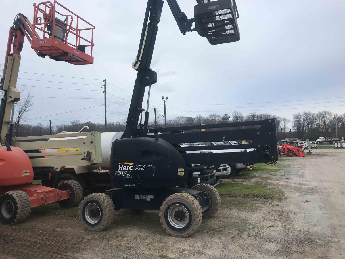 2012 JLG 450AJ
