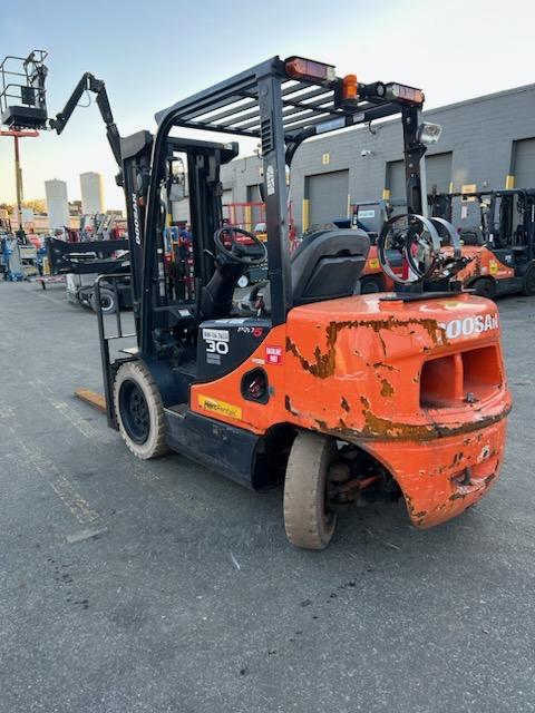 2017 Doosan G30E-5